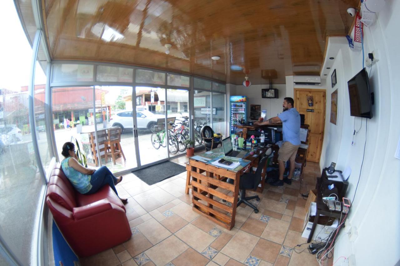 Arenal Container Hostel La Fortuna Eksteriør bilde