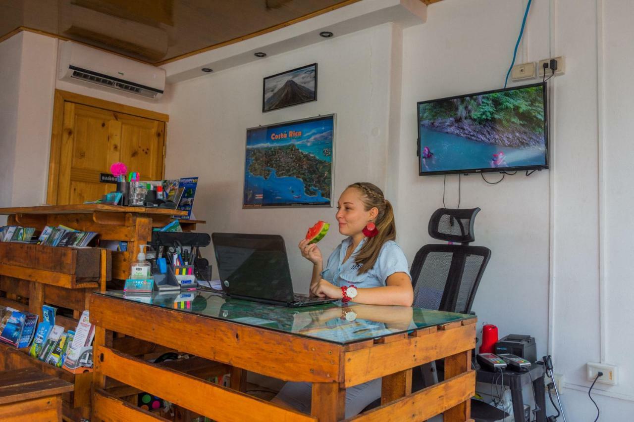 Arenal Container Hostel La Fortuna Eksteriør bilde
