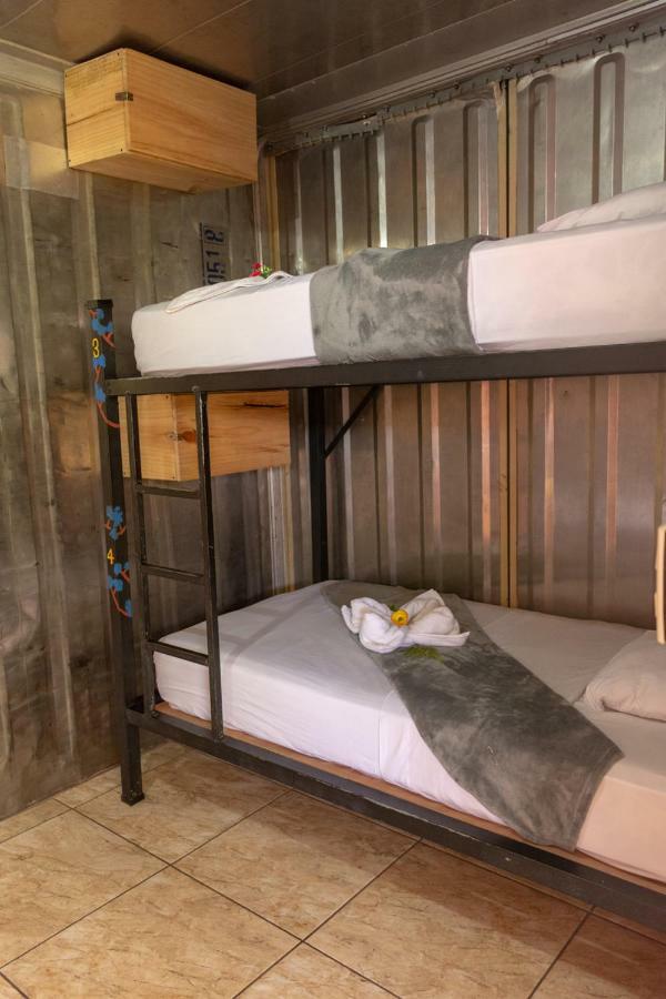 Arenal Container Hostel La Fortuna Eksteriør bilde