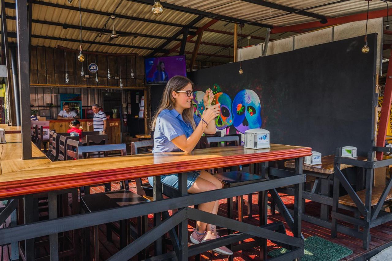 Arenal Container Hostel La Fortuna Eksteriør bilde